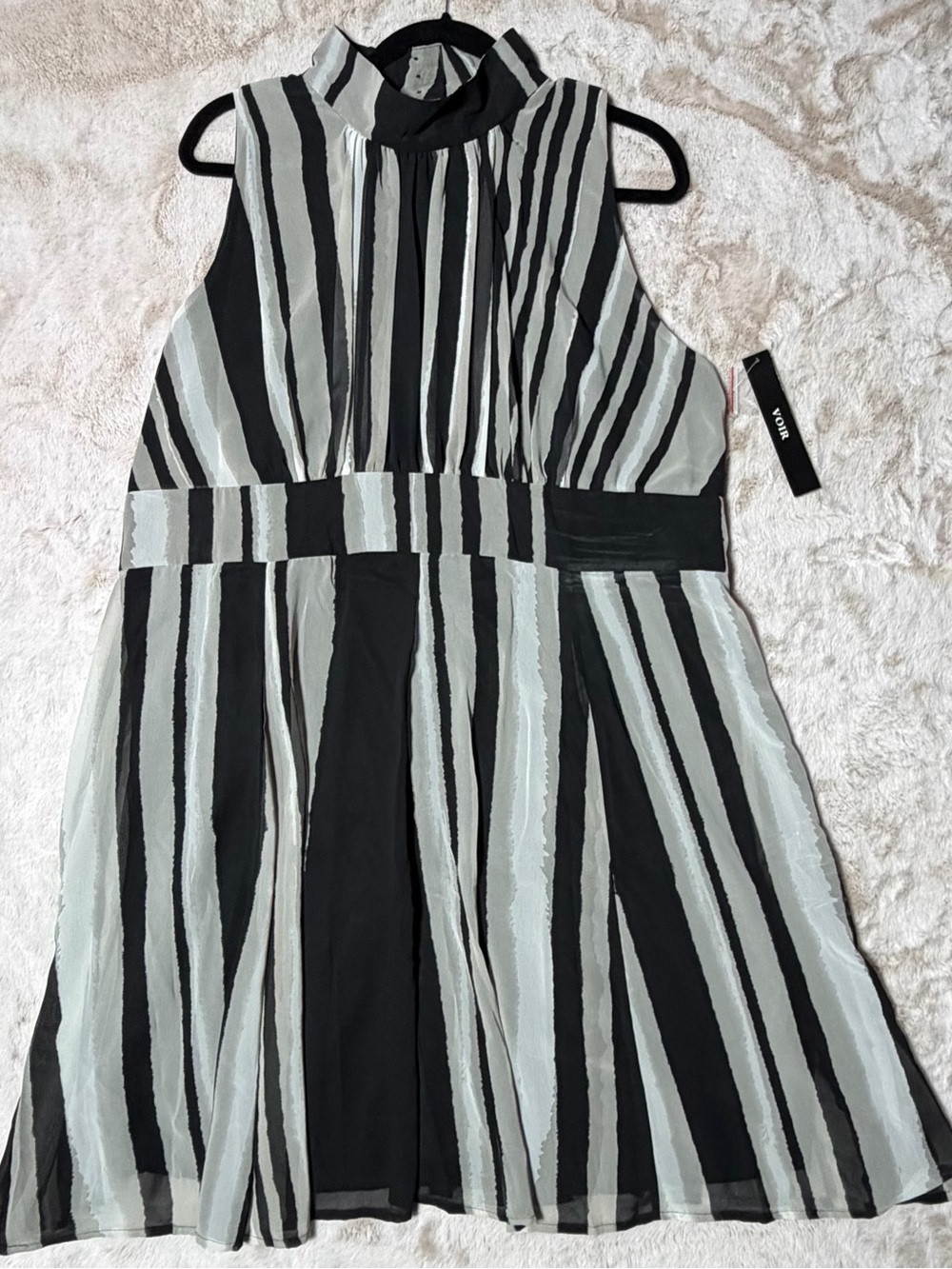 Voir Black and White Striped Sleeveless Midi Dress 18
